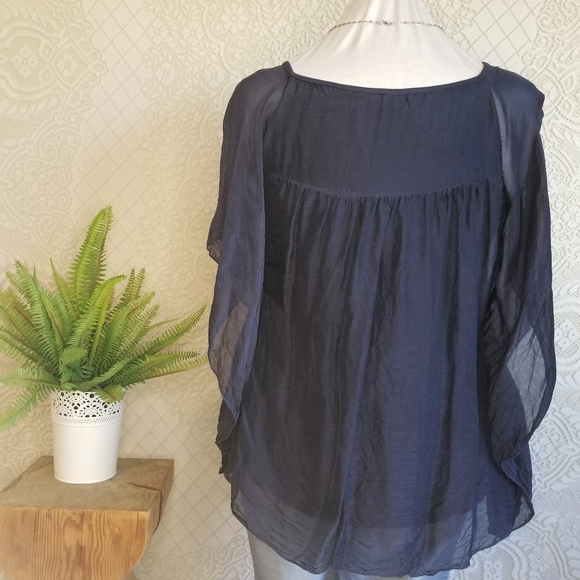 Silk Embroidered Boho Top - Picture 3 of 8